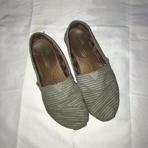 Toms grey slip ones size 7